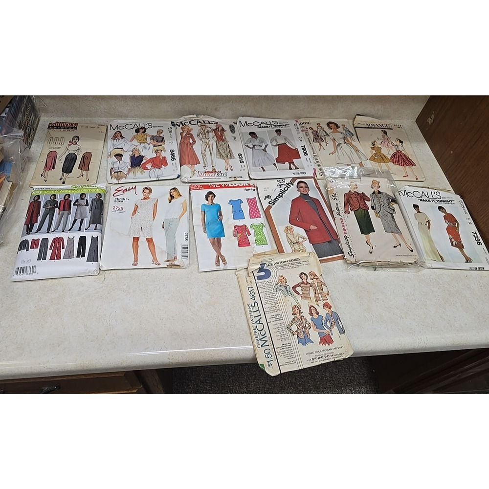 Lot of Vtg Simplicity McCall's Shirt Pants Dress Jacket Womans Sewing‎ Patterns